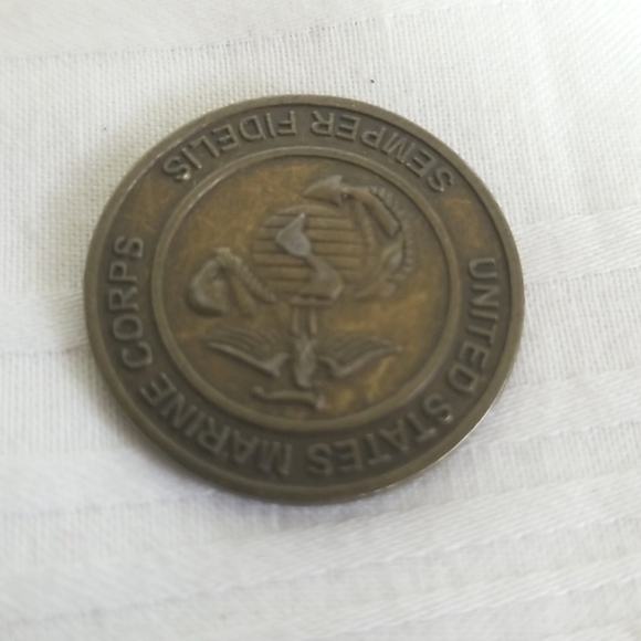 Vintage Marine Toys For Tots Brass Collectible Coin - Picture 1 of 3